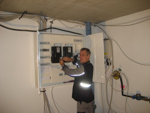 Pic of EnbW worker installing Meters