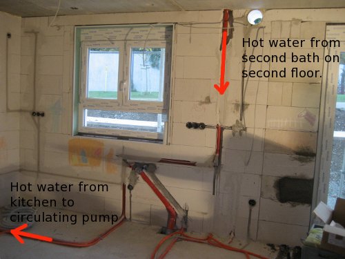 Pic of plumbing in kitchen